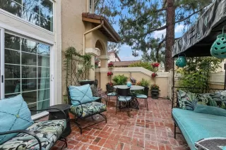 Photo #5: 230008319 Listing