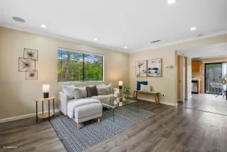 Photo #3: 230008326 Listing