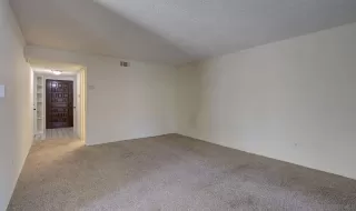 Photo #5: 230008366 Listing