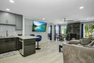 Photo #1: 230008376 Listing