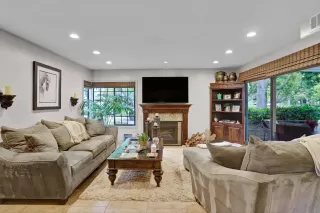 Photo #2: 230008394 Listing