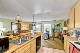 Photo #5: 230008413 Listing