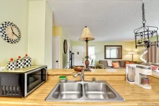 Photo #6: 230008413 Listing