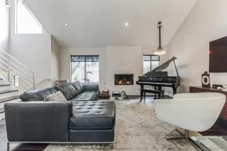 Photo #5: 230008427 Listing