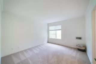 Photo #6: 230008438 Listing