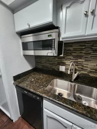 Photo #6: 230008443 Listing 