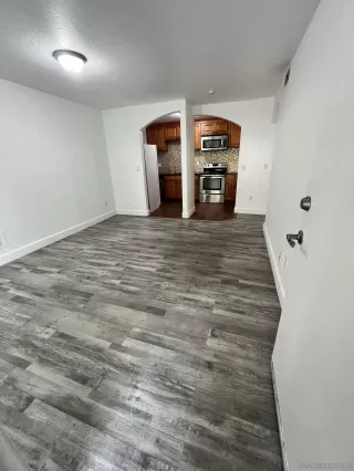 Photo #1: 230008455 Listing