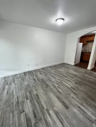 Photo #2: 230008455 Listing