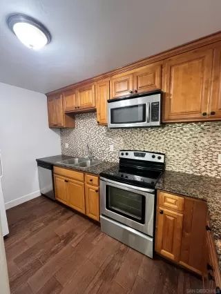 Photo #5: 230008455 Listing