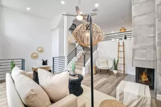 Photo #6: 230008475 Listing 