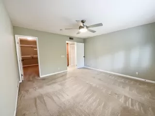 Photo #5: 230008485 Listing