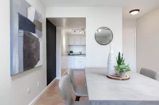 Photo #4: 230008523 Listing