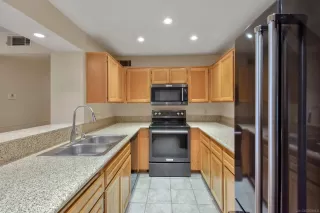 Photo #4: 230008584 Listing