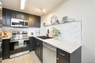 Photo #6: 230008606 Listing