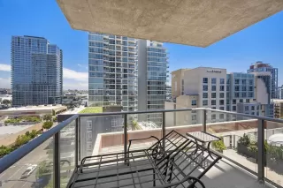 Photo #3: 230008623 Listing