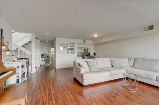 Photo #3: 230008633 Listing