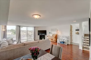 Photo #4: 230008633 Listing