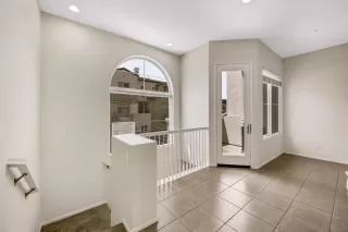 Photo #4: 230008655 Listing