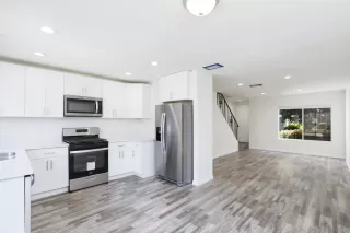 Photo #5: 230008659 Listing