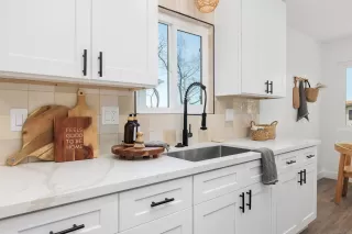 Photo #6: 230008793 Listing