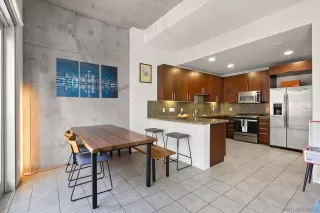 Photo #6: 230008796 Listing 