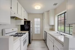 Photo #5: 230008851 Listing