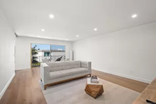 Photo #4: 230008890 Listing