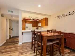 Photo #6: 230008911 Listing