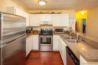 Photo #4: 230008923 Listing