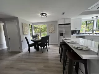 Photo #3: 230008925 Listing