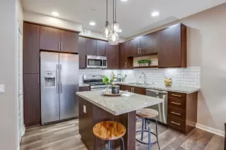 Photo #5: 230008941 Listing