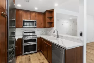 Photo #4: 230008955 Listing