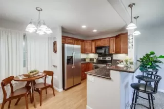 Photo #5: 230009011 Listing 