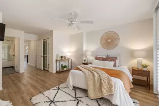 Photo #5: 230009034 Listing