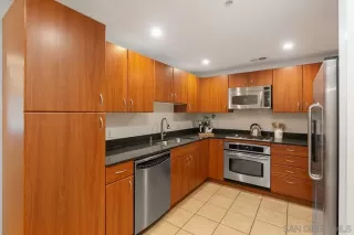 Photo #5: 230009098 Listing