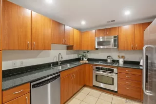 Photo #6: 230009098 Listing