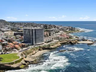 Photo #4: 230009100 Listing