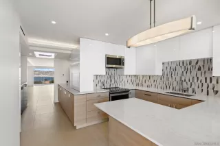 Photo #5: 230009100 Listing