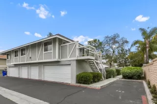 Photo #5: 230009116 Listing