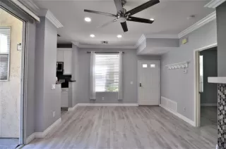 Photo #2: 230009155 Listing