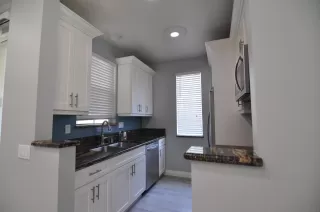 Photo #4: 230009155 Listing