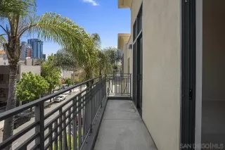 Photo #6: 230009166 Listing