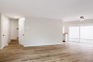 Photo #2: 230009181 Listing