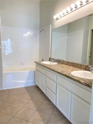 Photo #6: 230009273 Listing 