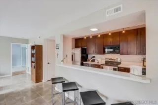 Photo #6: 230009285 Listing 