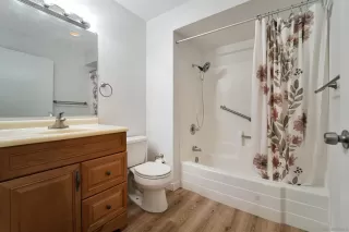 Photo #2: 230009299 Listing 