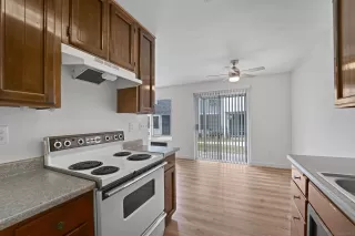 Photo #4: 230009299 Listing 