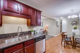 Photo #5: 230009301 Listing 