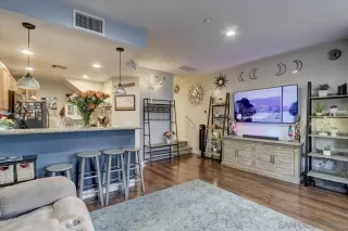 Photo #6: 230009309 Listing 