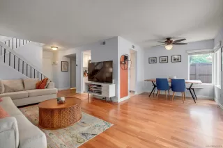 Photo #5: 230009313 Listing